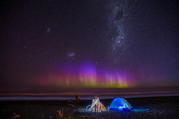 Comment organiser un camping pour observer les aurores australes en Antarctique?
